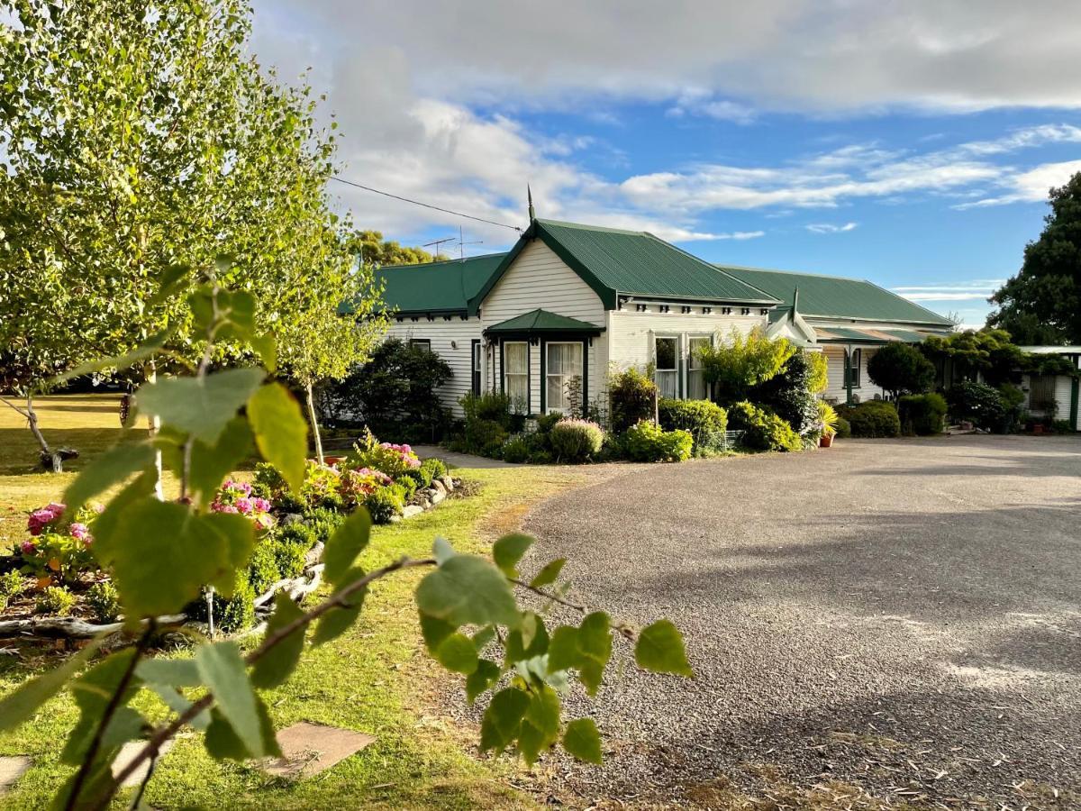 Strahan Wilderness Lodge Kültér fotó