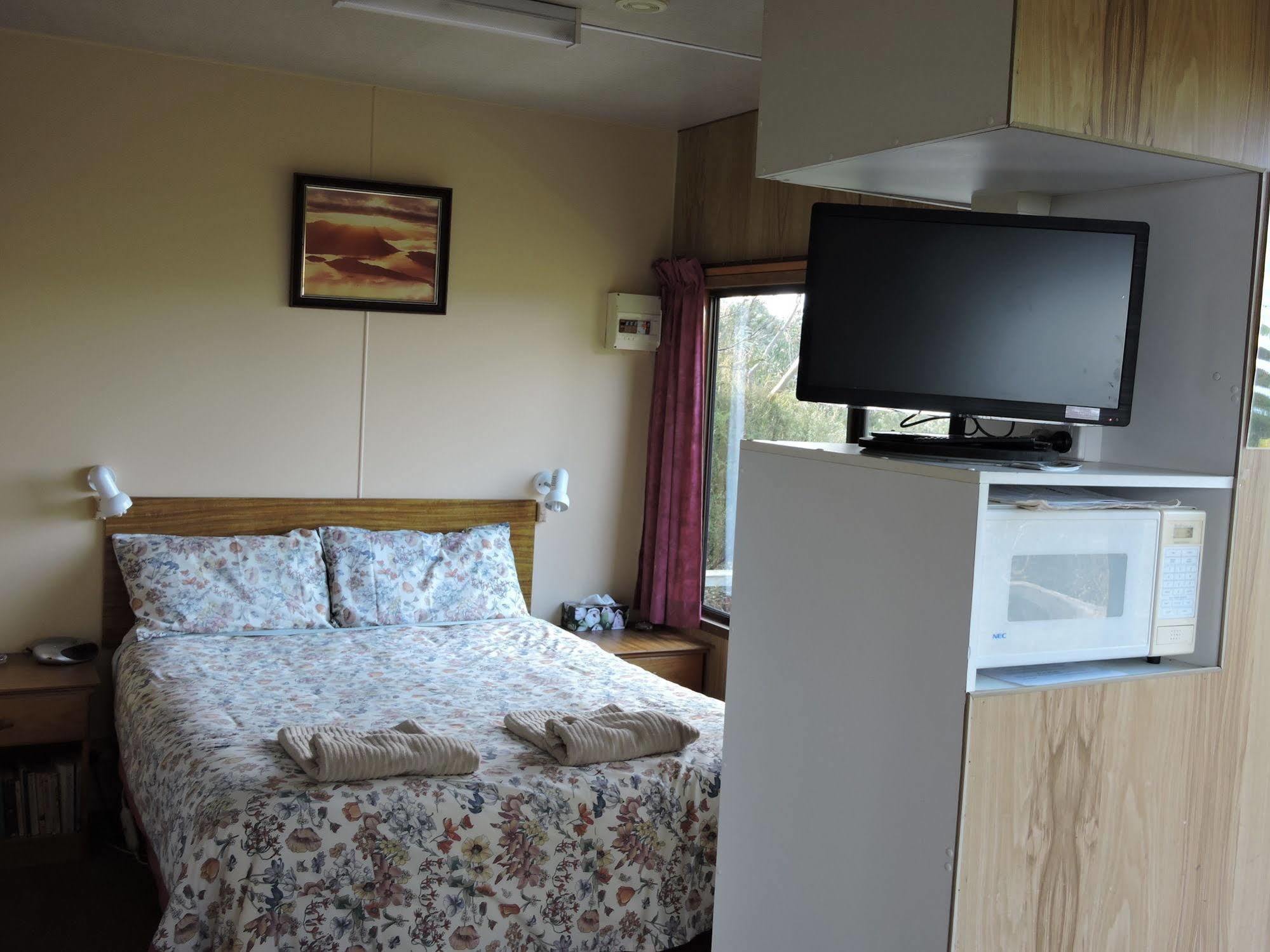 Strahan Wilderness Lodge Kültér fotó